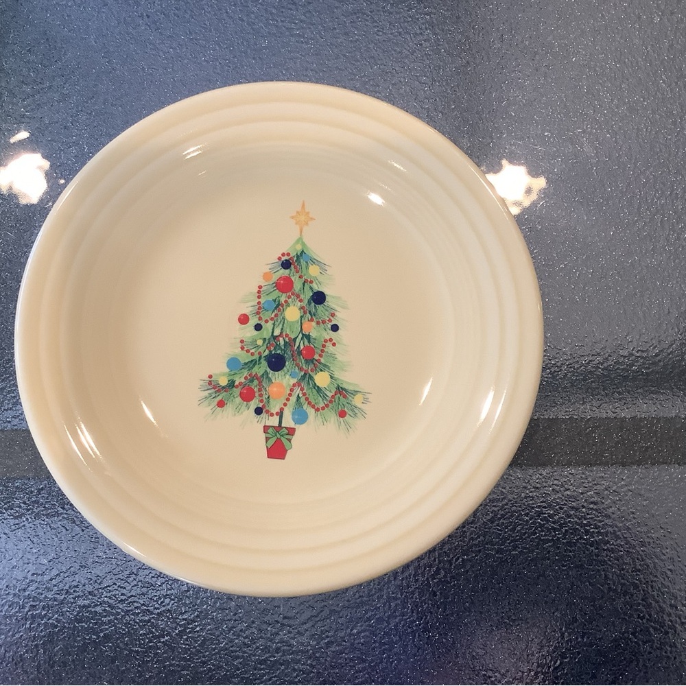 Fiesta / Fiestaware Christmas Luncheon Plate and 2 Scarlet Ring Mugs Like New! - Picture 2 of 6